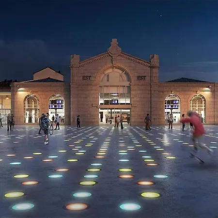 Encorps Nuit, Jacuzzi, Centre Gare Congres, Parking