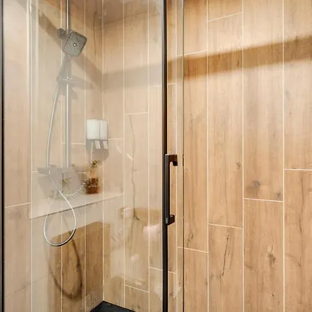 Encorps Nuit, Jacuzzi, Centre Gare Congres, Parking Apartment Nancy