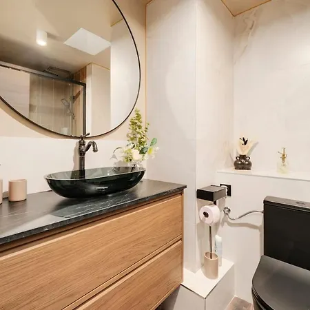 Encorps Nuit, Jacuzzi, Centre Gare Congres, Parking Apartment