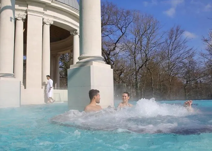 Encorps Nuit, Jacuzzi, Centre Gare Congres, Parking ナンシー