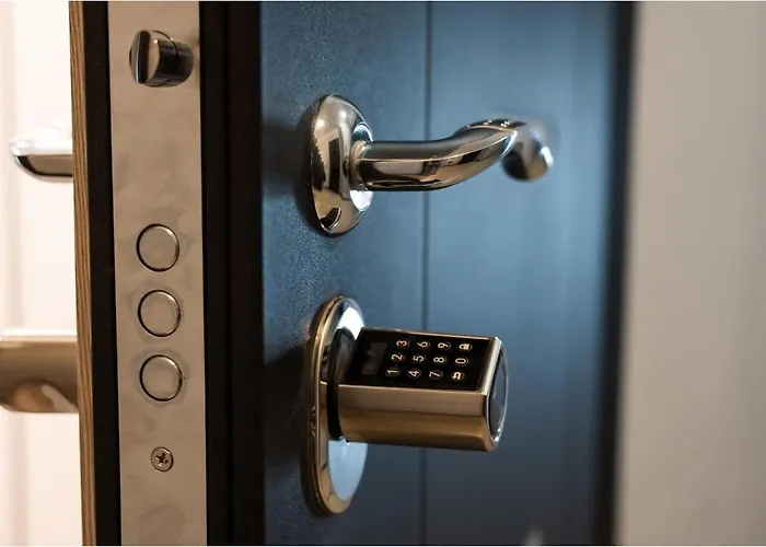 Daire Encorps Nuit, Jacuzzi, Centre Gare Congres, Parking