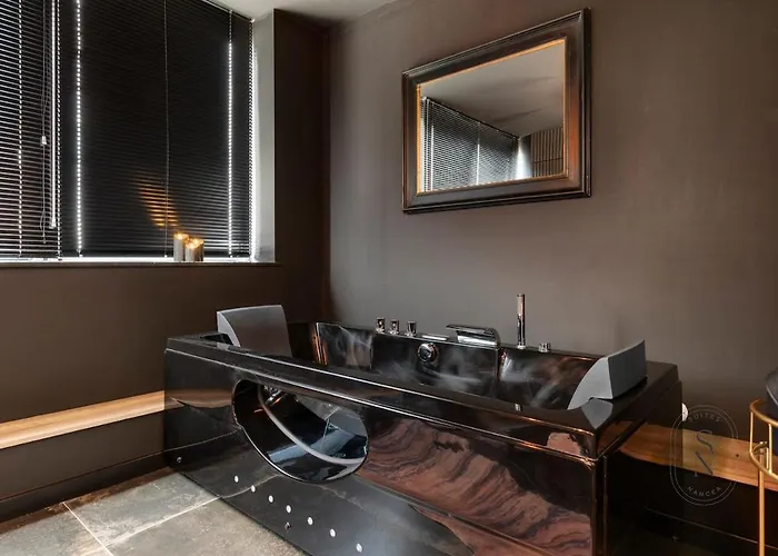 Encorps Nuit, Jacuzzi, Centre Gare Congres, Parking アパート